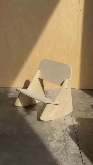 Mini Rocker kids rocking chair in a stylish design, ideal for playtime and relaxation.